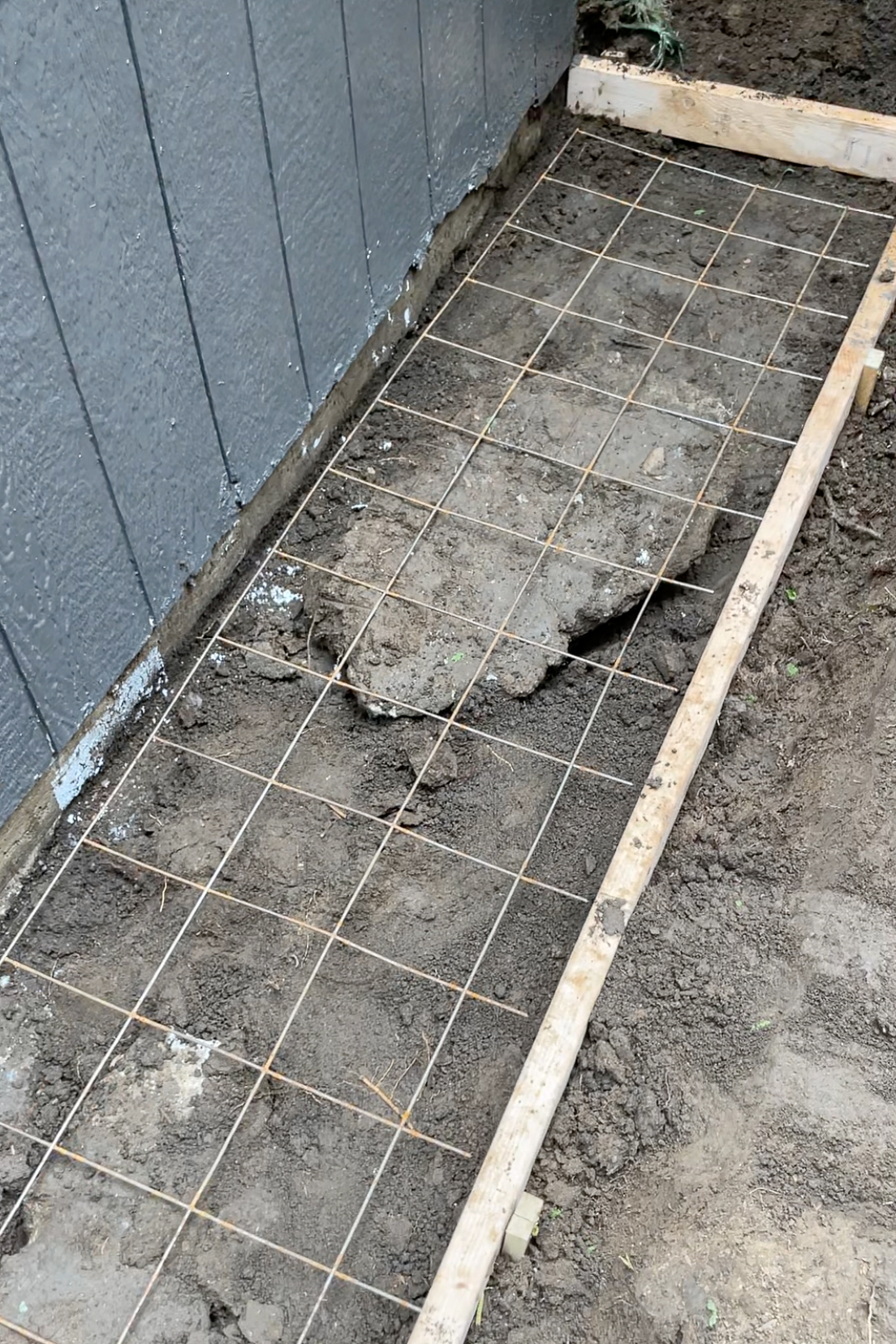 Using wire to reinforce concrete.